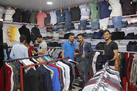 NAVŞAR FORM STORE ÖZAL UYSAL: Her şeye kadir olan Yüce Allah, bizleri, doğru yoldan ve sevdiklerimizden ayırmasın! Hayırlı ve bereketli Kurban Bayramı dileğiyle.