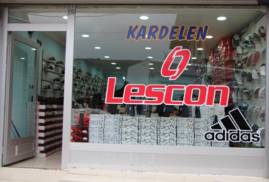 LESCON -  SAİT KILIÇ : Her ilkbaharda gelinciklerin en güzel başlangıçları müjdelemesi gibi, bu bayramın da size ve ailenize mutluluk ve neşe getirmesini diliyorum... İyi bayramlar!