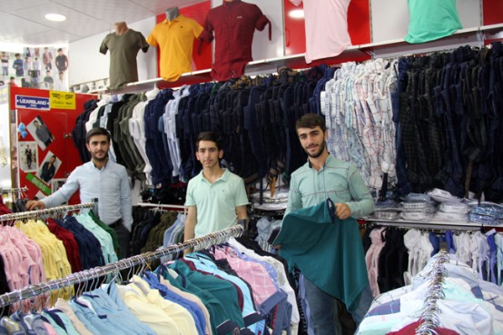 MODA GİYİM YASİN SEVERCAN: Dünya'da ve ahirette hakiki bayramları yapabilmek temennisiyle Ramazan Bayramınızı kutlar, hayırlara vesile olmasını temenni ederim.