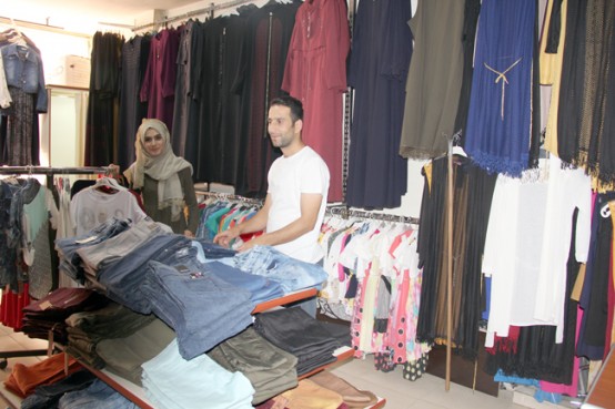 NİSA GİYİM LEYLA & RABİA SEVERCAN: Çılgınca Esen Rüzgâr, Kavurucu Güneşli terleten günler, Yıldızlarla Dolu Bir Dünyadır Bayramlar, Ramazan Bayramınız Mübarek olsun her şey istediğiniz Gibi Olsun inşallah.