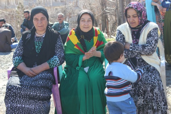 Şemdinli'de 'Kadınlar Günü' coşkuyla kutlandı: FOTO: Servan ÖZEL