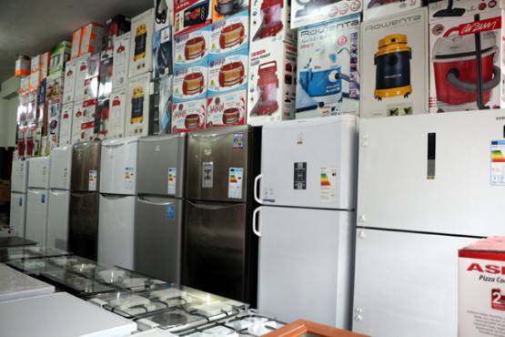 Beğendik Mobilyada Büyük Kampanya! ADRES: CUM.CAD. ÇARŞI GİRİŞİ / ŞEMDİNLİ - RECEP ACAR İLETİŞİM 0535 961 88 55