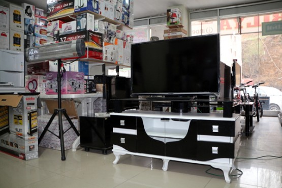 Beğendik Mobilyada Büyük Kampanya! ADRES: CUM.CAD. ÇARŞI GİRİŞİ / ŞEMDİNLİ - RECEP ACAR İLETİŞİM 0535 961 88 55