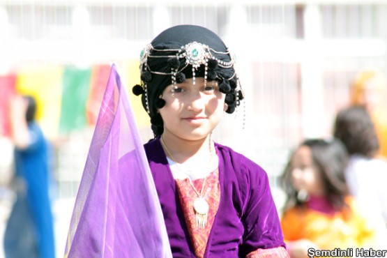 Şemdinli'de 'Kadınlar Günü' coşkuyla kutlandı: FOTO: Mesut KAZAK