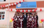 Sabri Özel'den Şemdinli'ye yeni bir okul daha