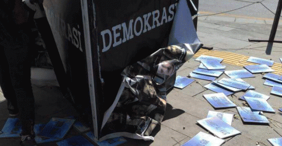 10 Ekim Anıtı'na saldırı, protestoya polis müdahalesi