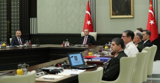 12 general ve amiral emekliye sevk edildi