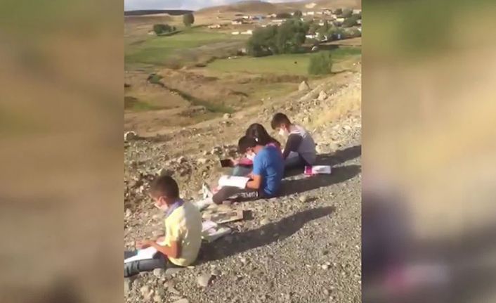 'Şehirlerdeki öğrencilerle aynı haklara sahip olmak istiyoruz'