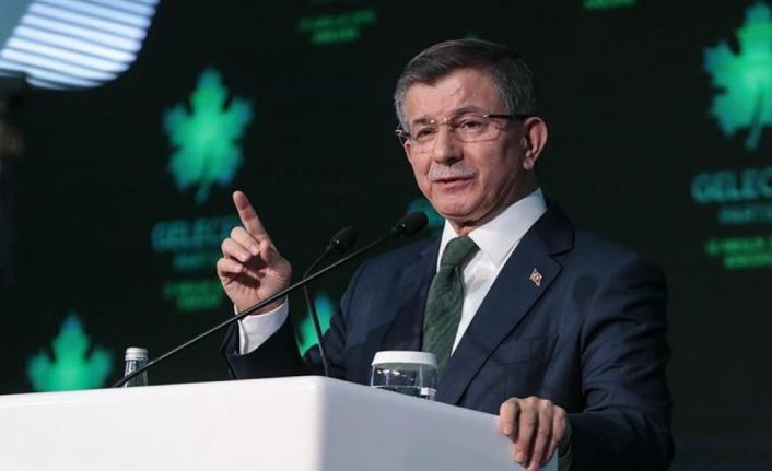 Davutoğlu: Bahçeli, Erdoğan'ı ortada bırakacak