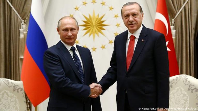 Putin: Dağlık Karabağ görüşmelerine Türkiye de katılmalı