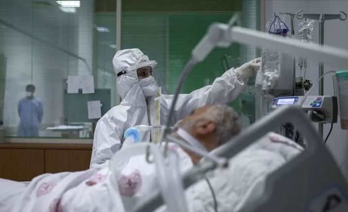 Salgında son 24 saat: 2 bin 302 yeni hasta, 76 vefat