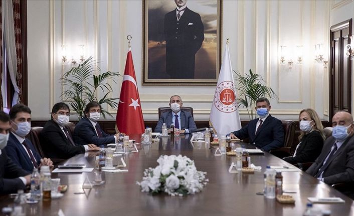 Adalet Bakanı Gül, TBB Başkanı Feyzioğlu ile buluştu: 28 maddelik reform önerisi