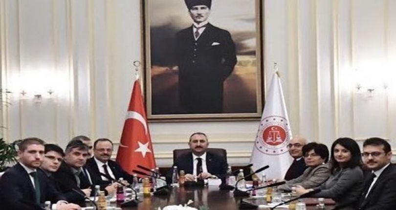 İHD, Adalet Bakanı Gül'le görüştü: İmralı, hak ihlalleri, açlık grevleri