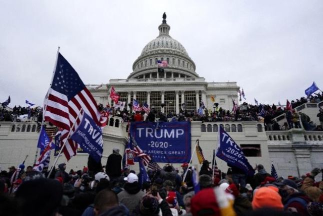 ABD'de kaos: Trump destekçileri Kongre binasını bastı, 4 kişi öldü