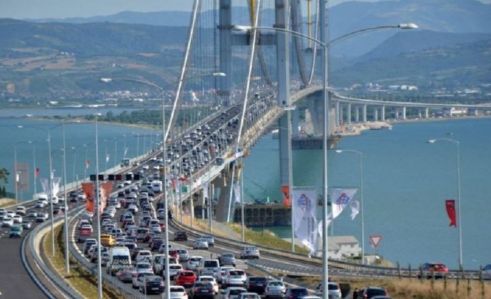 Yeni yıl köprü ve otoyollara zamla başladı