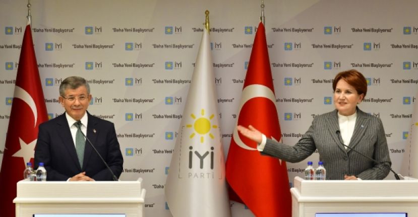 Davutoğlu'ndan Akşener'e destek ziyareti