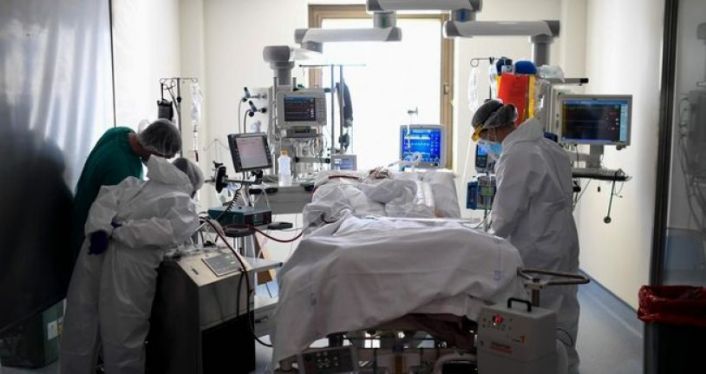 Korona virüsü salgını: Türkiye'de 373 kişi daha öldü