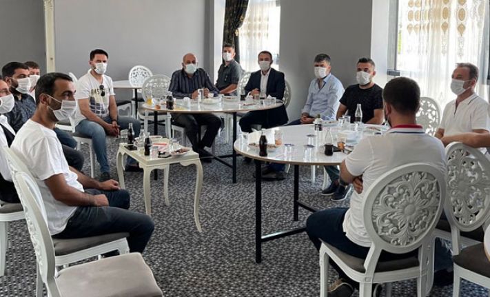 Diyarbakır'da toplantı: Aşı olmayanlar düğüne davet edilmesin