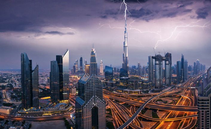 Dubai'de yapay yağmur üretildi, drone ile sağanak yağdırıldı