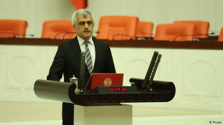 HDP'li Ömer Faruk Gergerlioğlu'nun milletvekilliği iade edildi