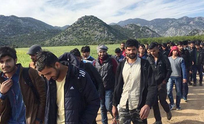 İddia: AB Afgan mültecilerin gelmemesi için mali yardım planı hazırlıyor