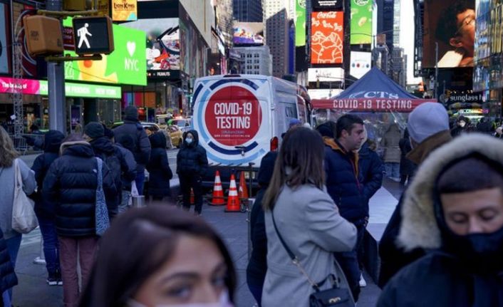 ABD'de Omicron 'rekoru': Günlük vaka sayısı 1 milyonu geçti
