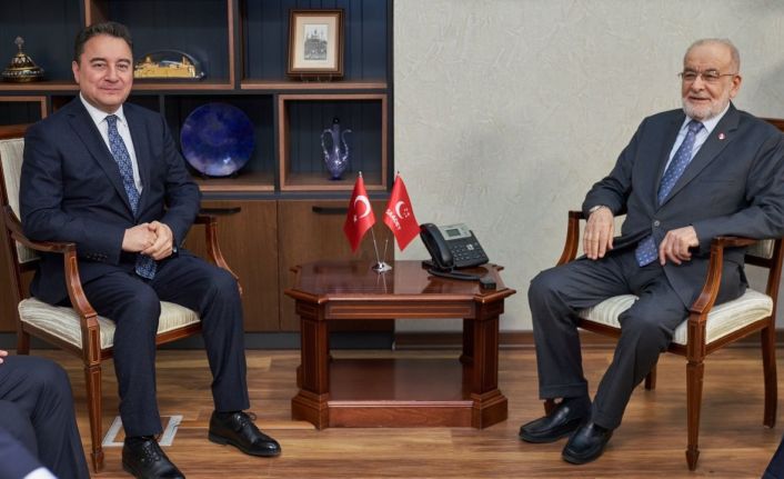 Ali Babacan, Temel Karamollaoğlu'nu ziyaret etti