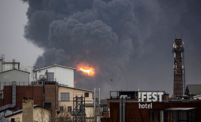 Rusya'dan Lviv'e hava saldırısı: Petrol rafinerisi hedef alındı