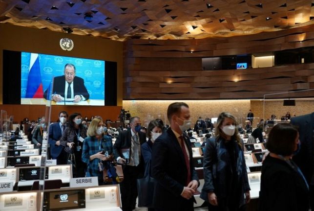 Rusya Dışişleri Bakanı Lavrov BM'de konuştu, diplomatlar salonu terk etti
