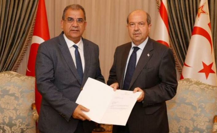 Kuzey Kıbrıs'ta hükümet kuruldu: Faiz Sucuoğlu yeniden başbakan