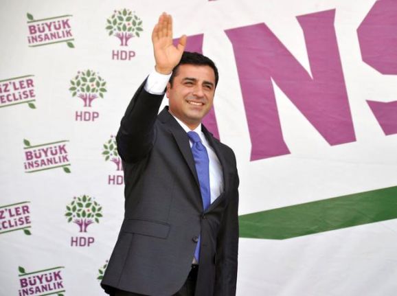 Demirtaş: Beni değil jetle Diyarbakır’a, mekikle Mars’a da götürseler durum değişmez