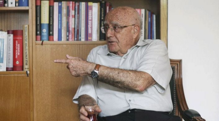 Hukukçu Turgut Kazan'dan HDP açıklaması