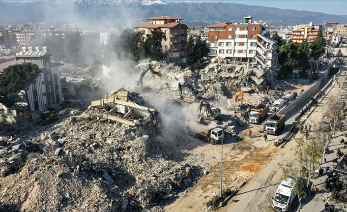 Depremde can kaybı 40 bin 642 oldu