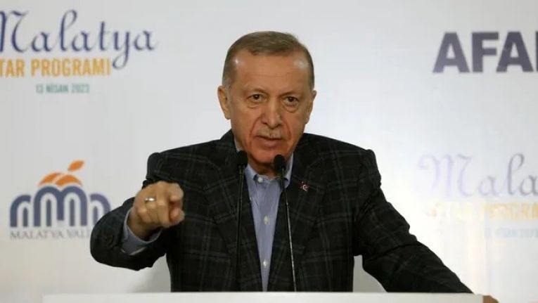 Erdoğan 'hatalarımız olmuş olabilir' dedi: Listede 3 isim değişecek