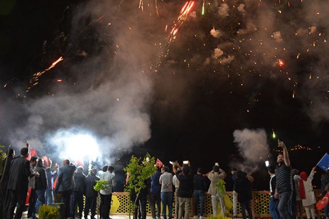 Şemdinli'de 'Erdoğan' kutlaması