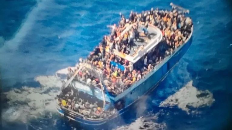 İçişleri Bakanı: Yunanistan'da batan teknede en az 350 Pakistanlı vardı