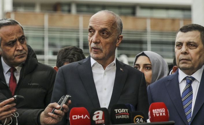 Türk-İş Başkanı Atalay: 'Gelsin masada 5 tane asgari ücretli otursun'