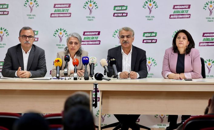 HDP tüm çalışmalarını Yeşil Sol Parti'ye devrediyor