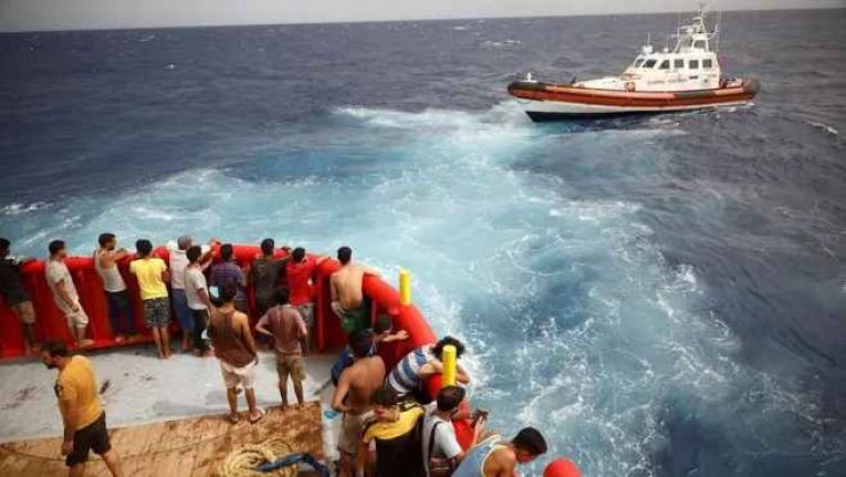 İtalya açıklarında 2 mülteci teknesi battı, 2 kişi hayatını kaybetti