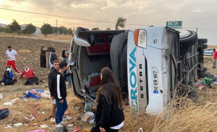 Amasya'da yolcu otobüsü devrildi: 6 ölü, 35 yaralı