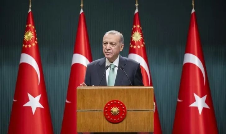 Cumhurbaşkanı Erdoğan, üniversite öğrencilerine cep telefonu, bilgisayar ve internet desteğini açıkladı