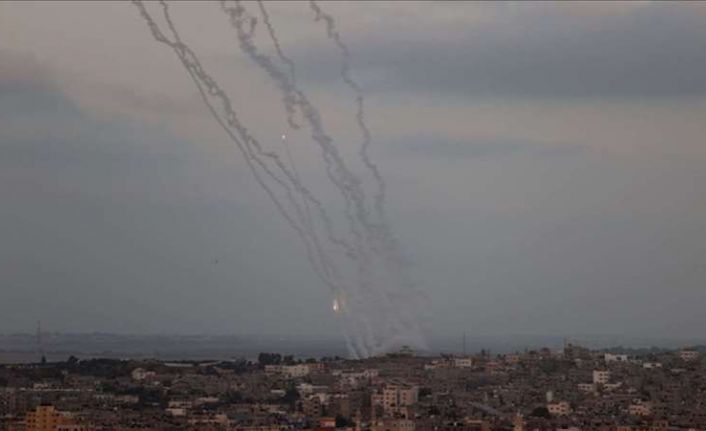 İsrail ordusu, Gazze'ye 'demir kılıçlar' operasyonu başlattı