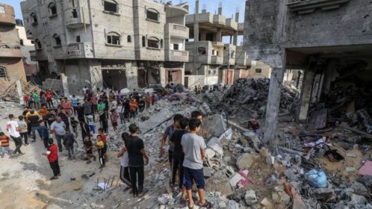 Filistin Sağlık Bakanlığı: Gazze’de İsrail bombardımanlarında ölenlerin sayısı 17 bin 487