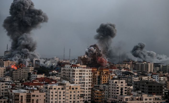 Geçici ateşkes sonrası İsrail'den Gazze'ye saldırı