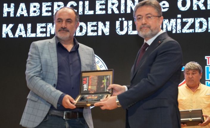 Şemdinlili gazeteci Herki’ye Bakanlıktan onur plaketi