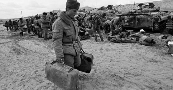 30 yıl önce düşen uçağın pilotu canlı çıktı!