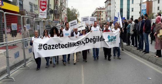 35 gazeteciye gözaltı kararı