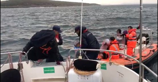 40 göçmen adada mahsur kaldı
