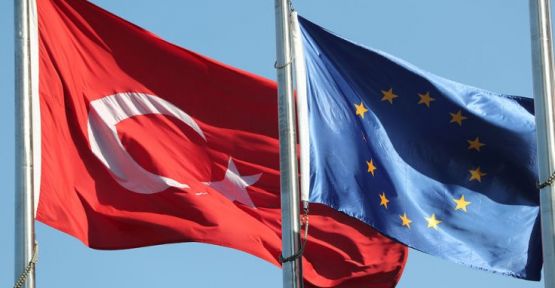 AB Türkiye'ye ödenecek 3 milyar euro'yu onayladı