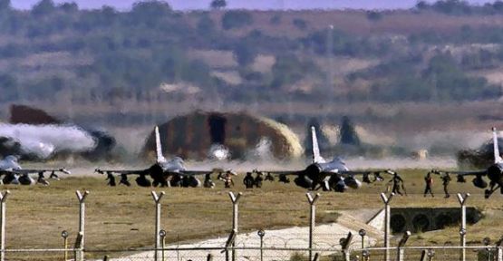 ABD: Türk yetkililer İncirlik Üssü'nü askeri uçuşlara yeniden açtı